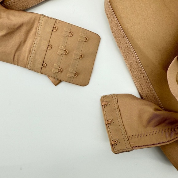 Skims‎ Wireless Form T-Shirt Demi Bra Ochre Nude 38DDD Molded Cups Adjustable - Picture 5 of 10